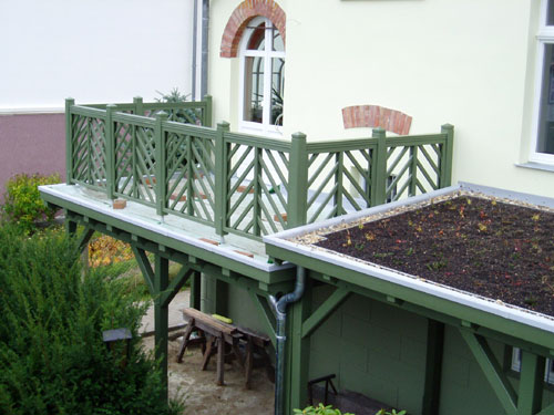 Balkon und Vordach nach historischem Vorbild